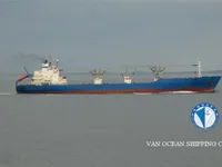 Navio frigorífico à venda