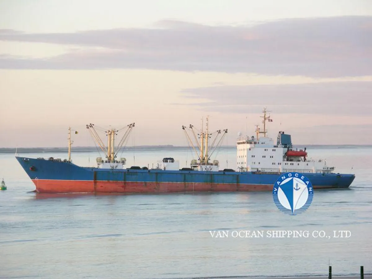 Navio frigorífico à venda