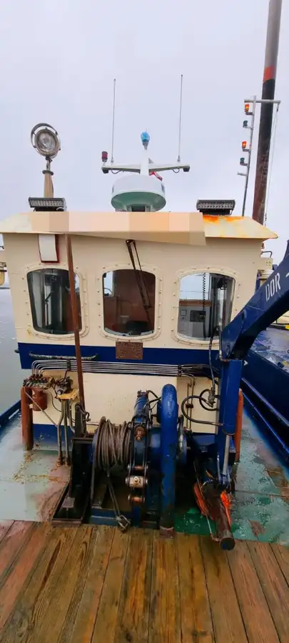 Rebocador à venda