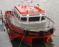 Catamarã à venda