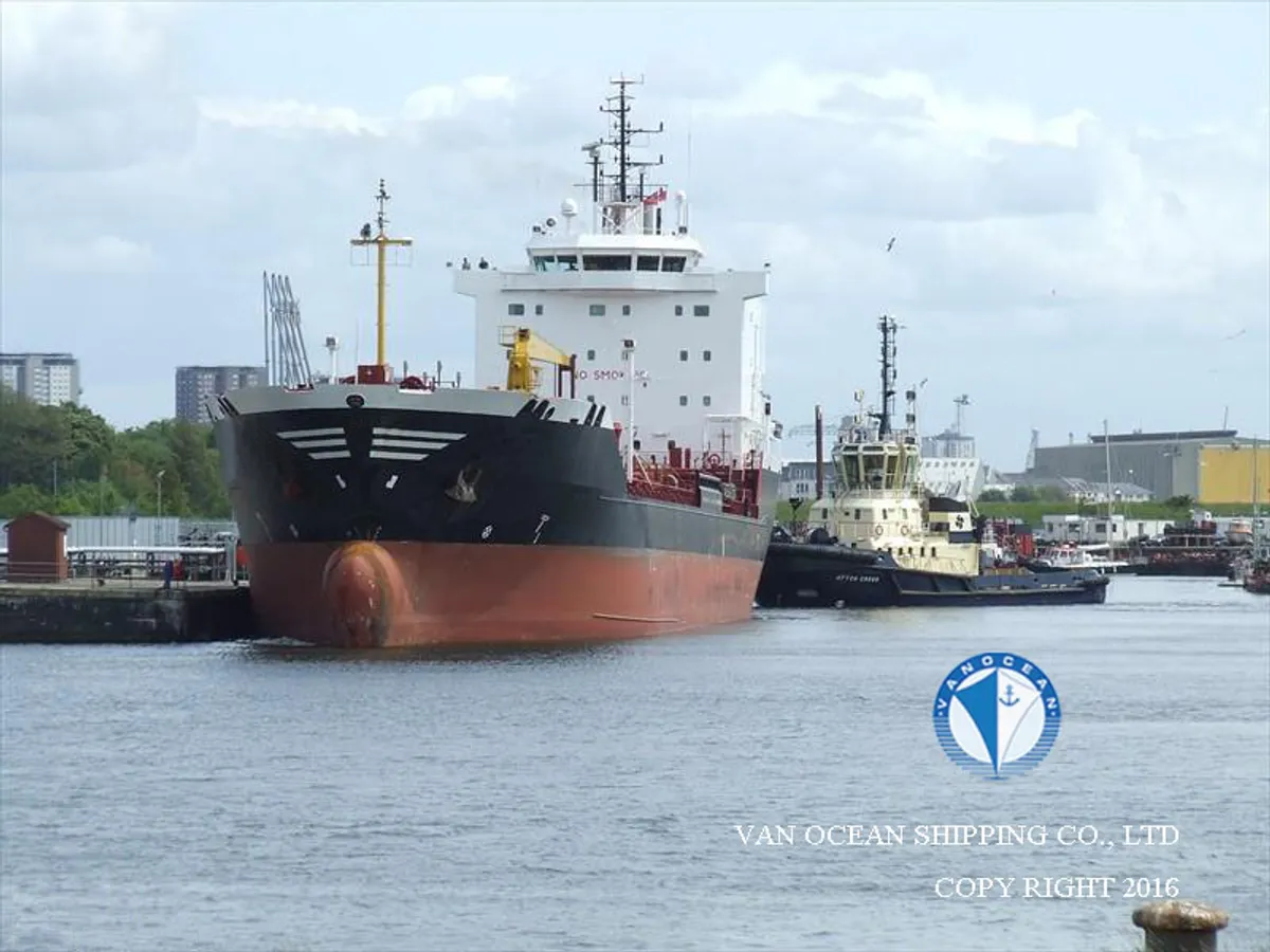 Navio-tanque de óleo/produtos químicos à venda