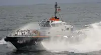 Barco de tripulação à venda