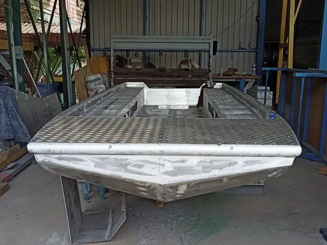 Barcos de trabalho à venda