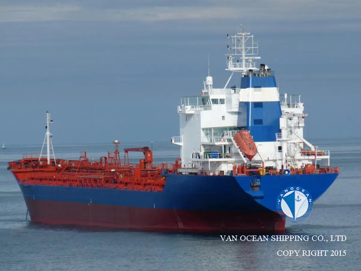 Navio-tanque de óleo/produtos químicos à venda