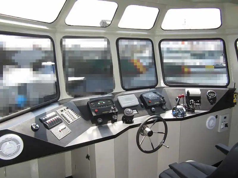 Barcos de trabalho à venda