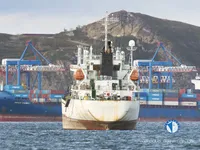 Navio frigorífico à venda