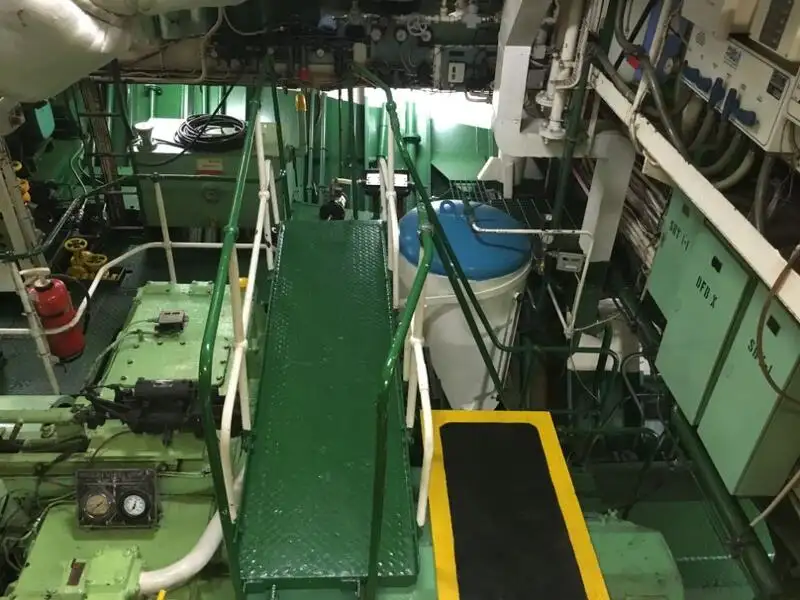 Navio de Suprimento Rápido (FSV) à venda