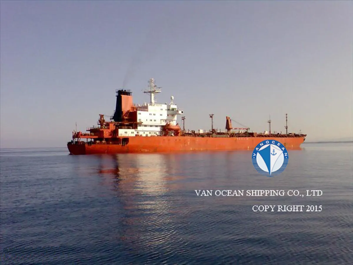 Navio-tanque de óleo/produtos químicos à venda