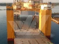 Doca flutuante à venda