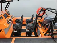 Navio porta-contêineres à venda
