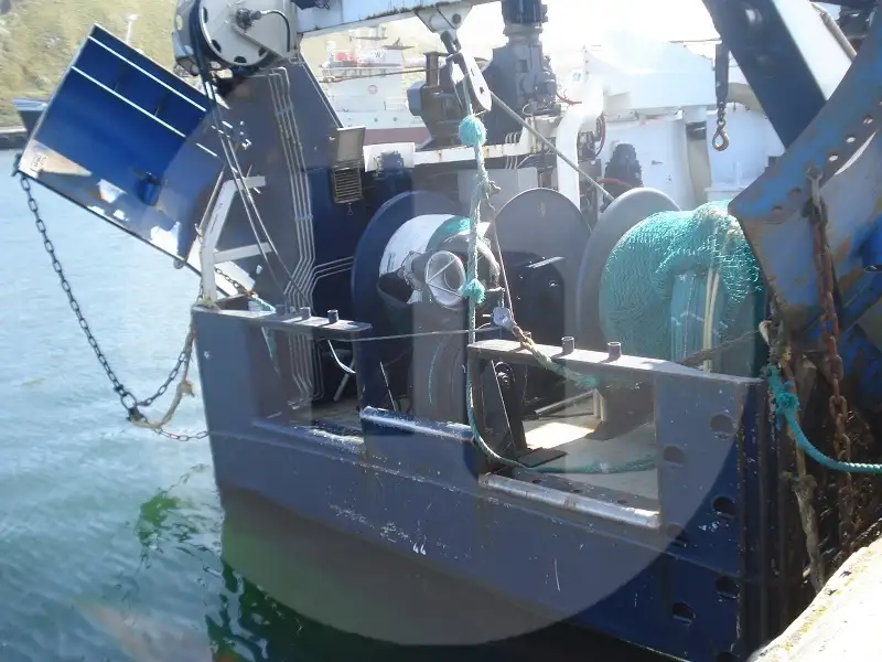 Navio de pesca de arrasto à venda