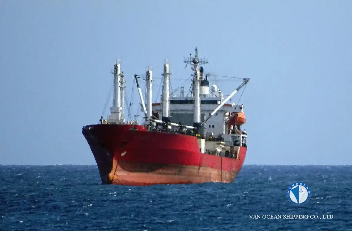 Navio frigorífico à venda