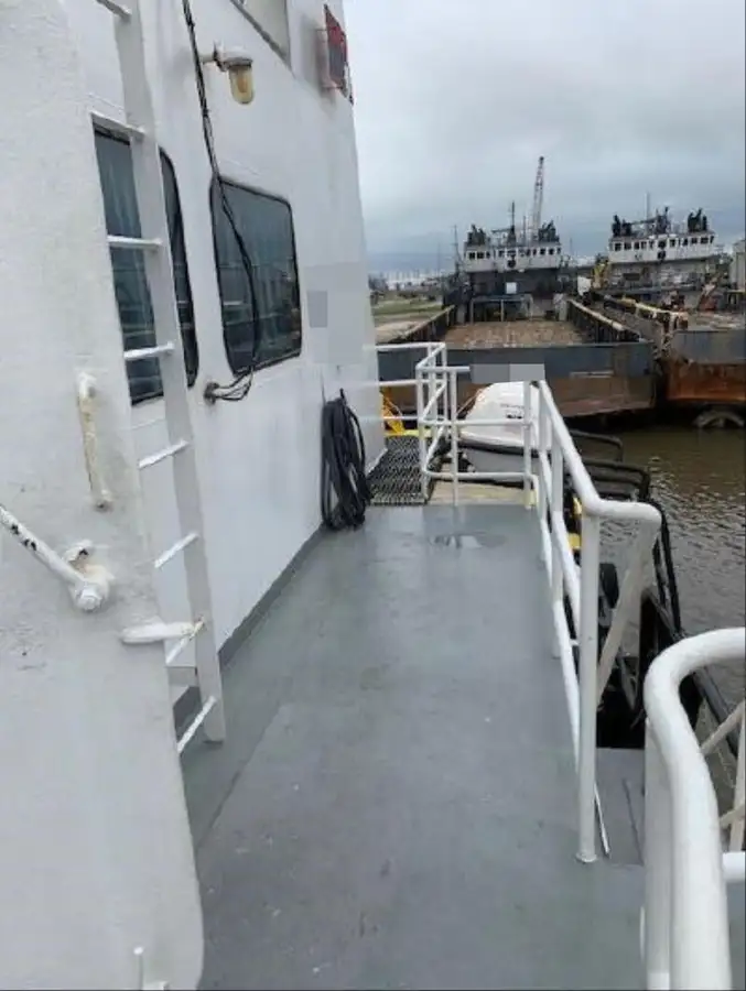 Navio de Suprimento Rápido (FSV) à venda