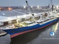 Navio frigorífico à venda