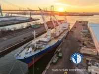 Navio frigorífico à venda