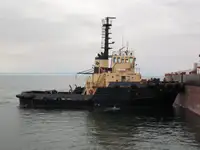 Rebocador à venda