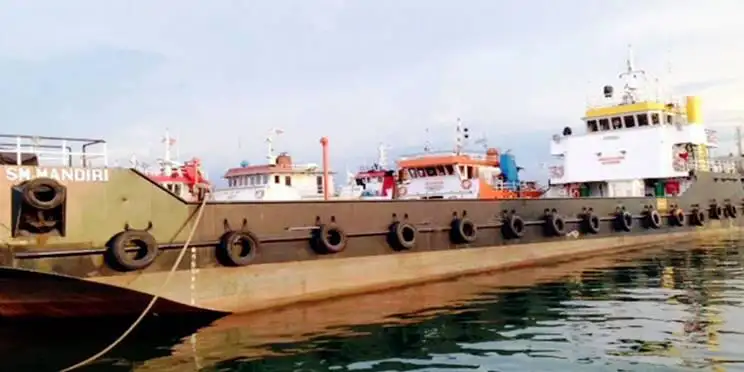 Balsa de desembarque, tanque à venda