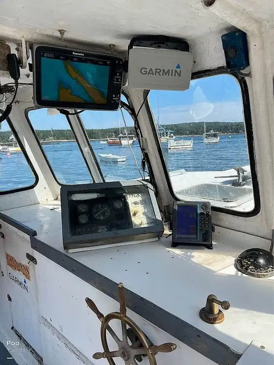 Navio de processamento de peixe à venda