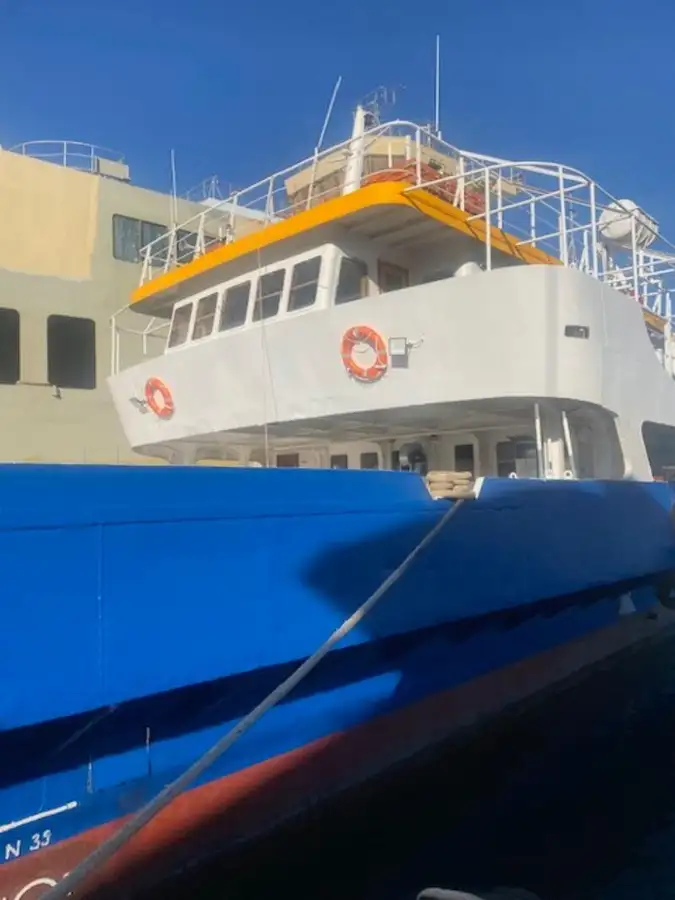 Navio de transporte de passageiros (Ferry) à venda