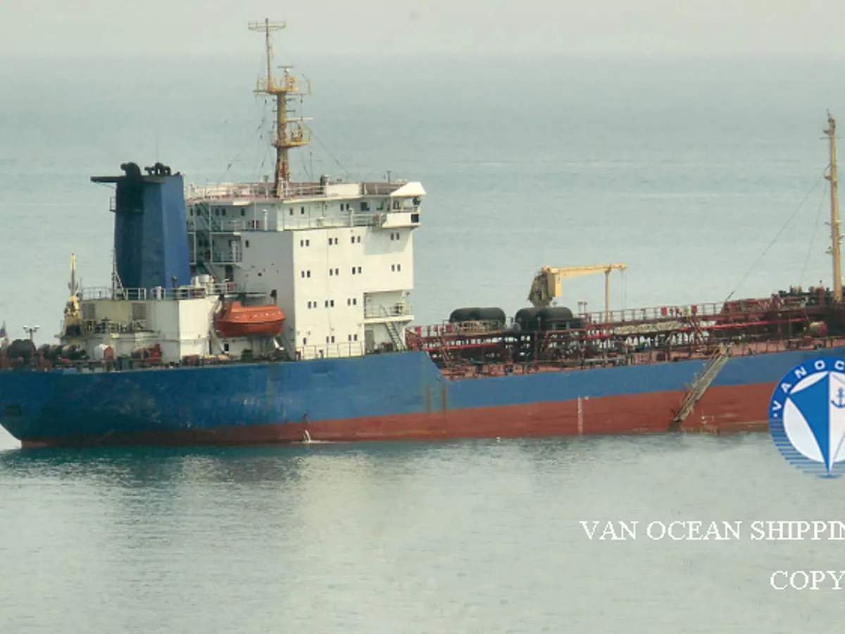 Navio-tanque de óleo/produtos químicos à venda