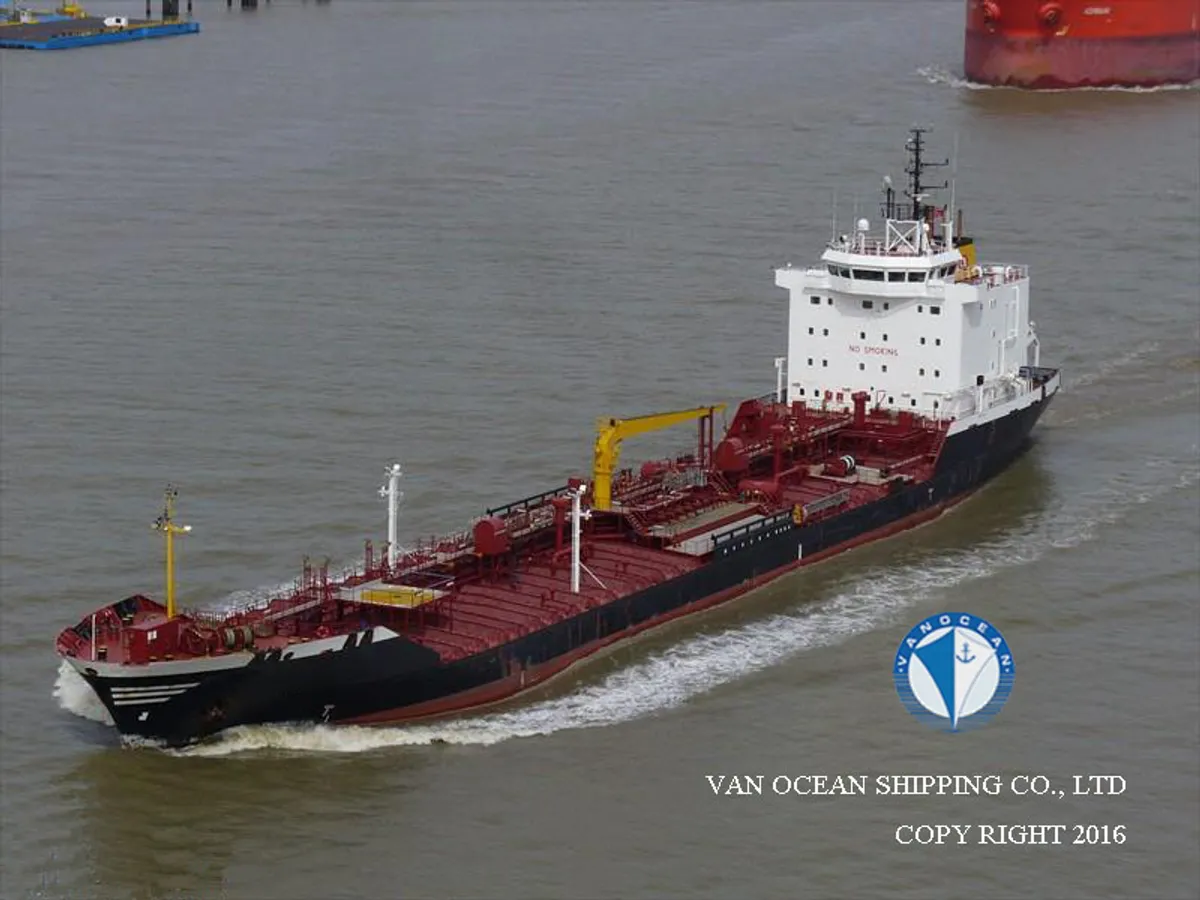Navio-tanque de óleo/produtos químicos à venda