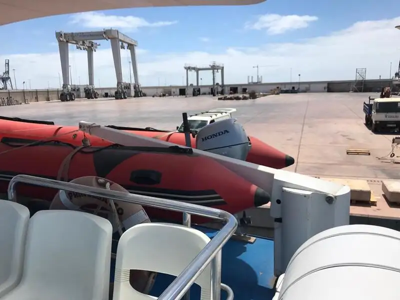 Catamarã à venda