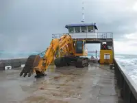 Barcaça à venda