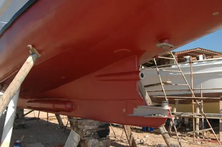 Navio de combate a incêndios à venda