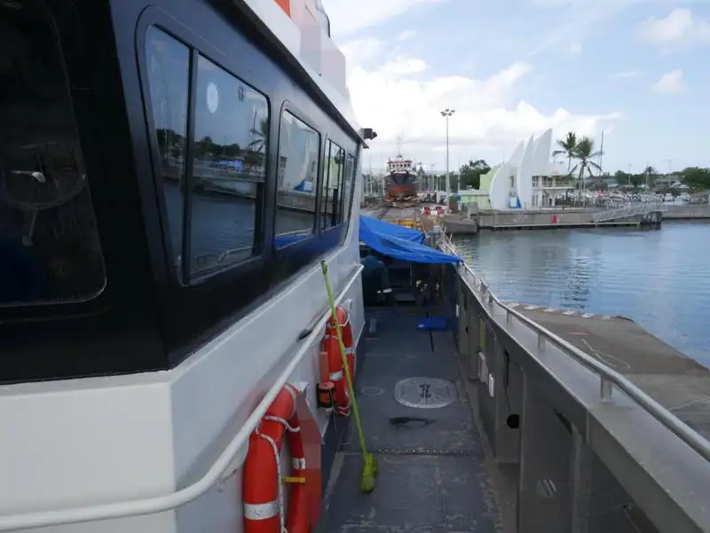 Catamarã à venda