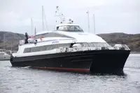 Catamarã à venda
