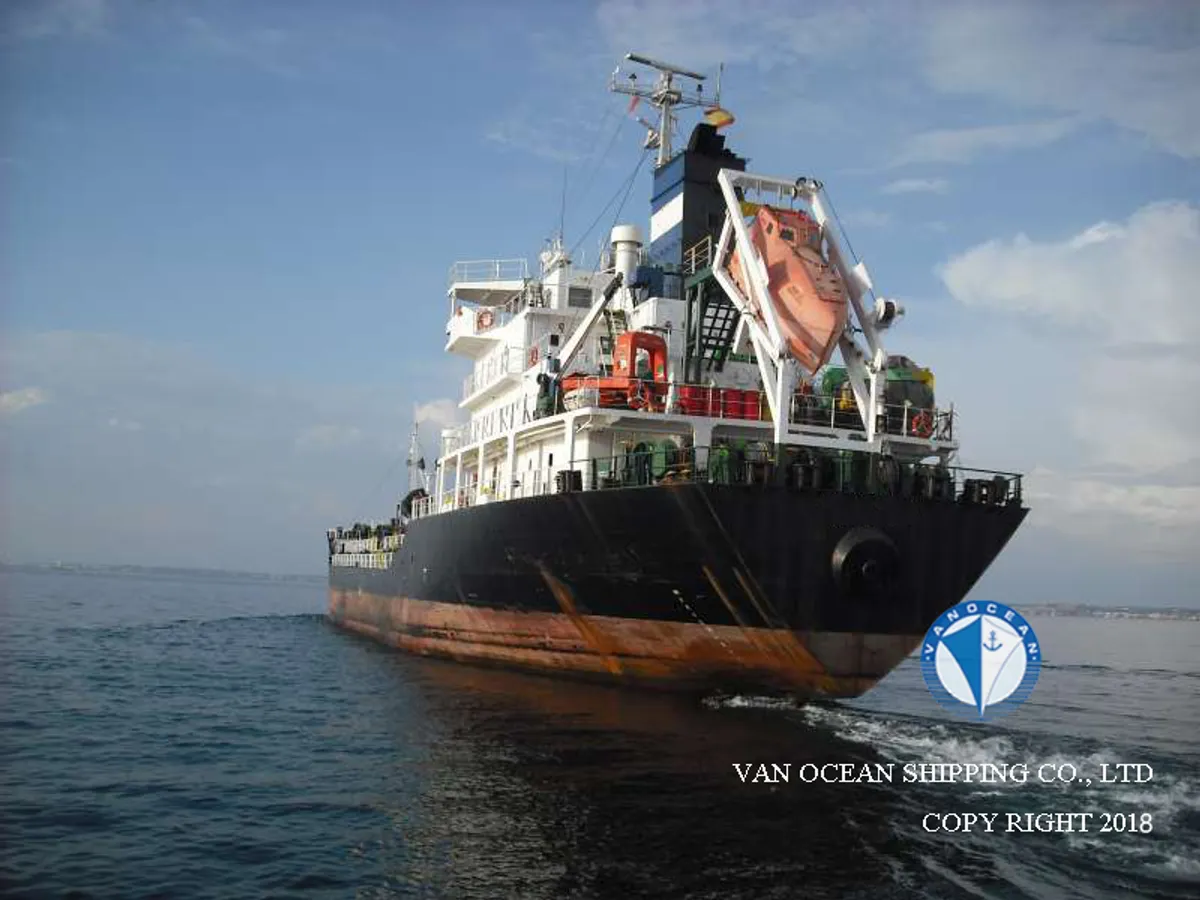 Navio-tanque de óleo/produtos químicos à venda