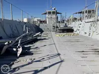 Balsa de desembarque, tanque à venda