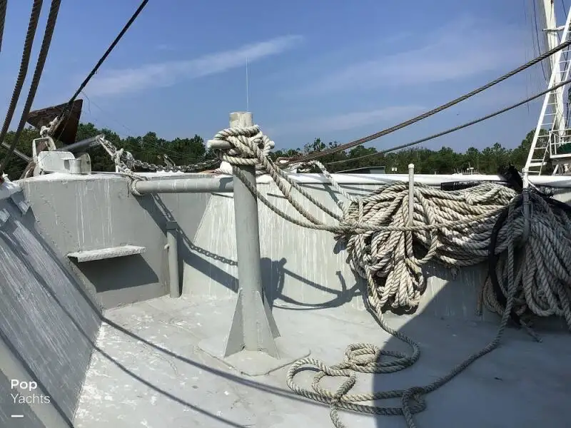 Navio de pesca de arrasto à venda