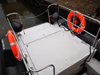 Navio porta-contêineres à venda