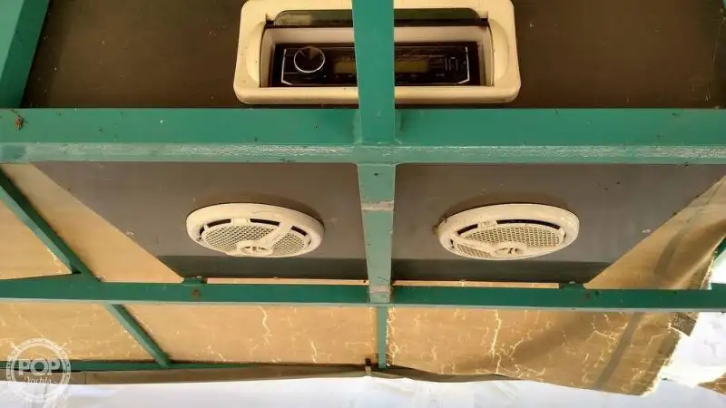 Navio porta-contêineres à venda