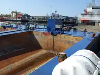 Barcaça à venda
