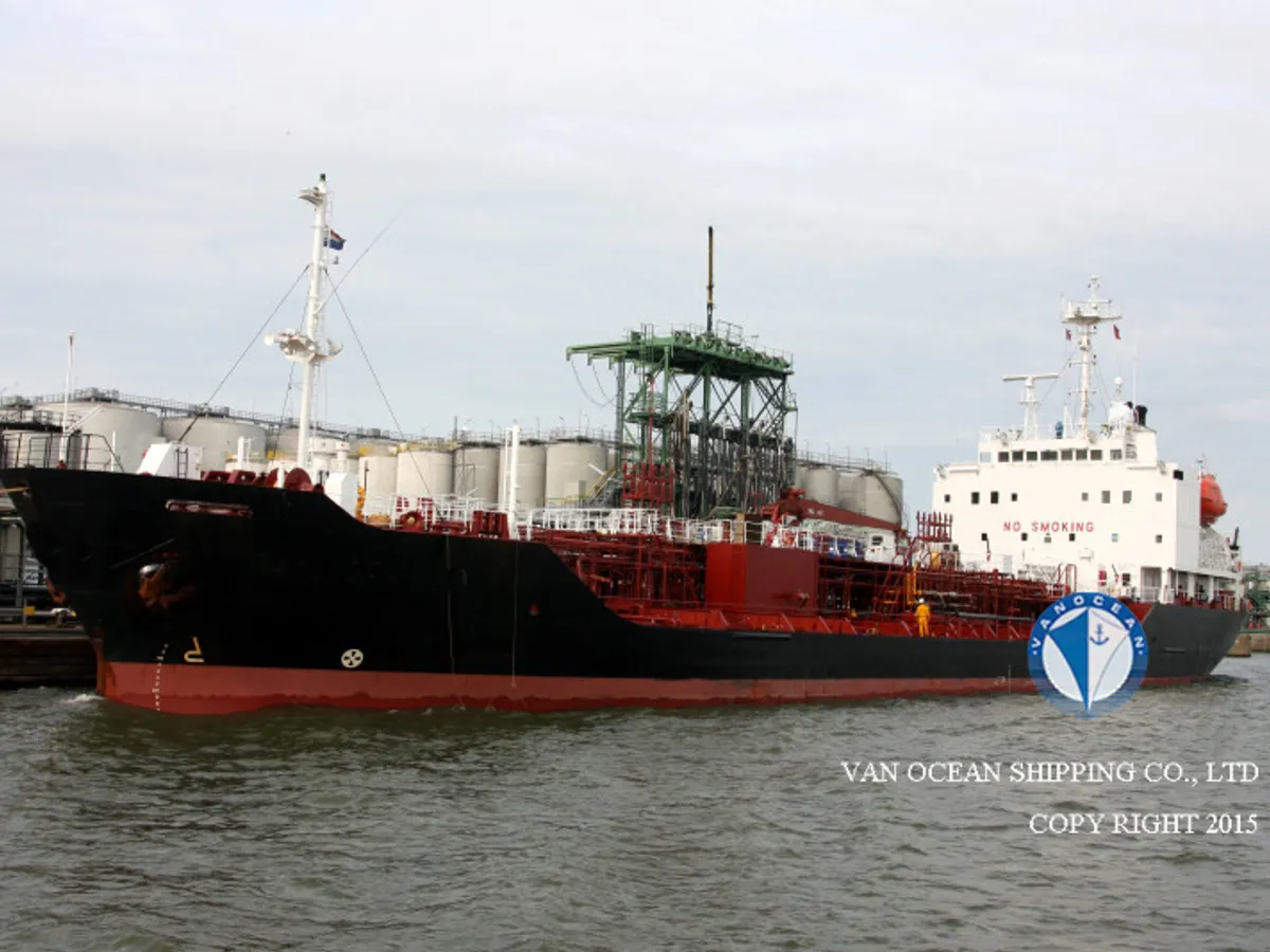 Navio-tanque de óleo/produtos químicos à venda