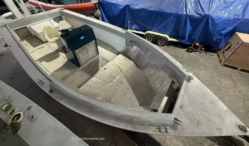 Barcos de trabalho à venda
