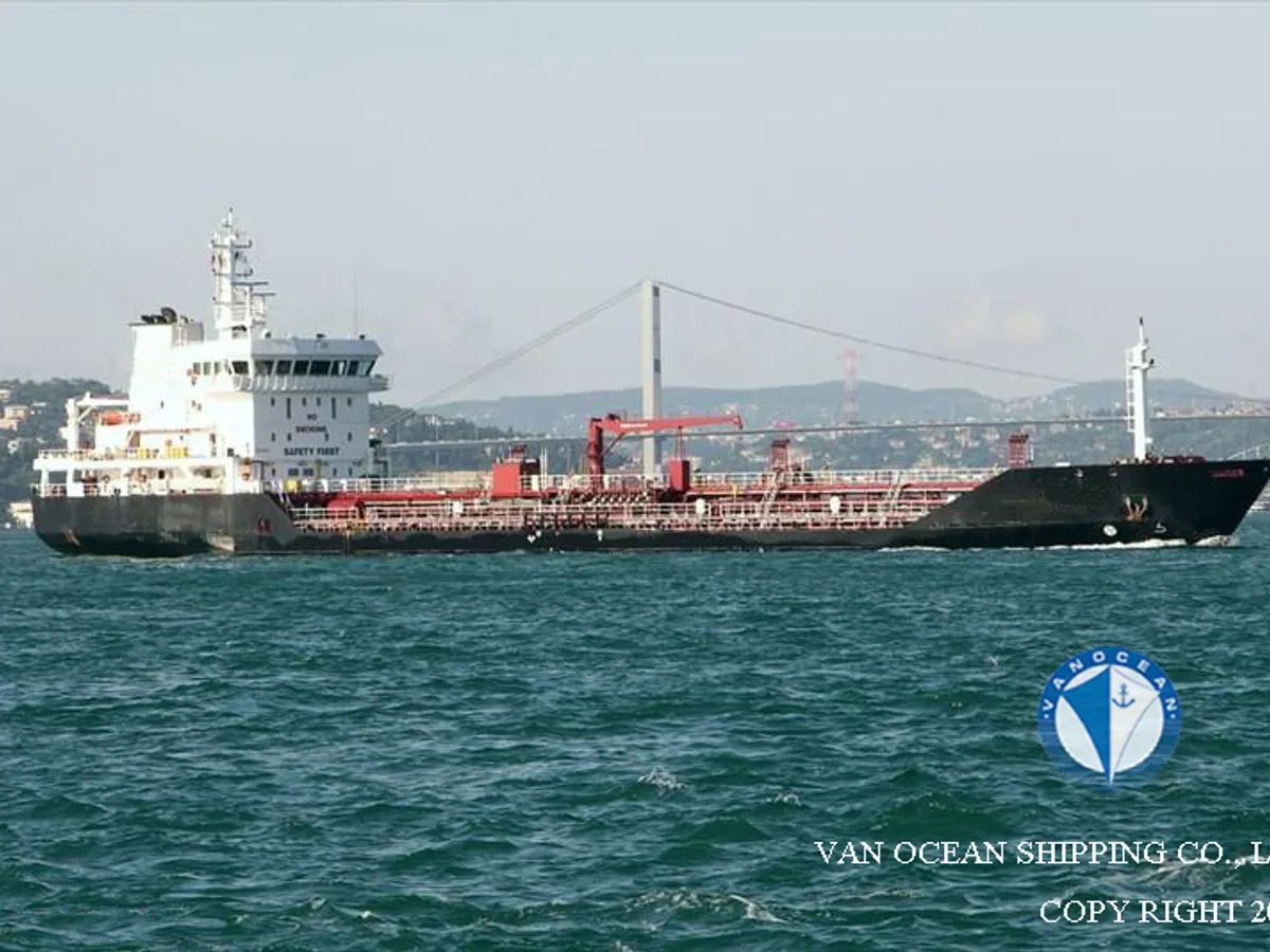 Navio-tanque de óleo/produtos químicos à venda