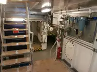 Navio porta-contêineres à venda