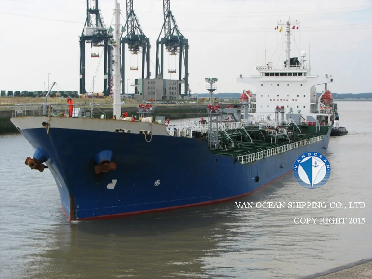 Navio-tanque de óleo/produtos químicos à venda