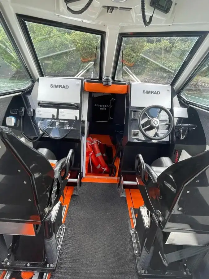 Bote inflável rígido à venda