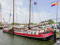 Navio graneleiro à venda