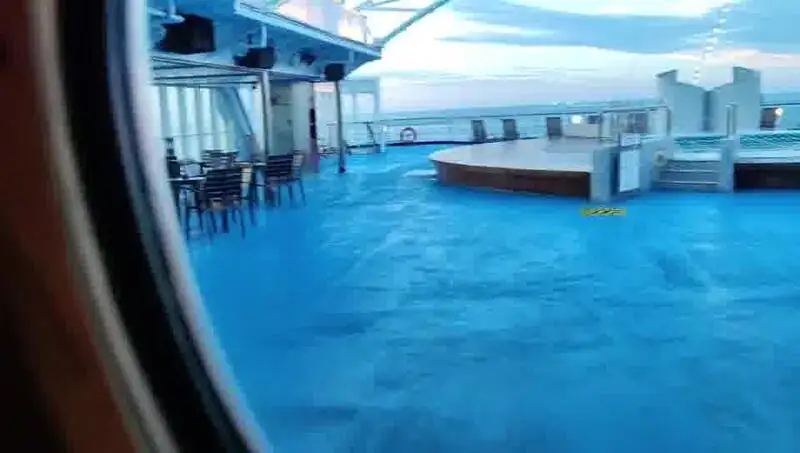 Navio de cruzeiro à venda