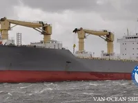 Navio frigorífico à venda
