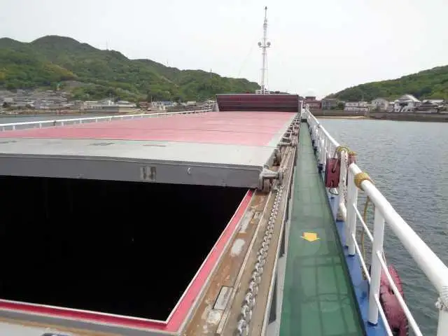 Navio graneleiro à venda