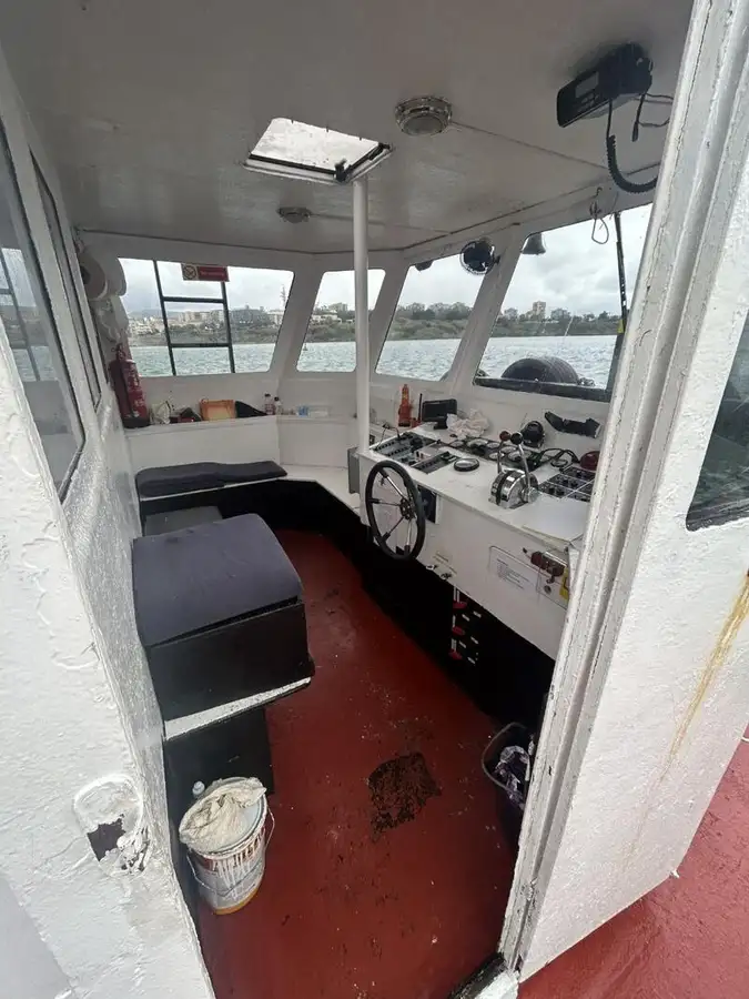 Barcos de trabalho à venda