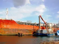 Navio-tanque de óleo/produtos químicos à venda