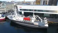 Navio porta-contêineres à venda
