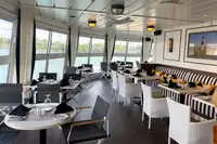 Navio de passageiros à venda